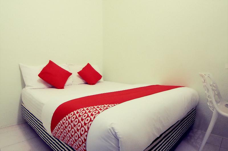 Super Oyo 432 My 7Days Inn Джохор Бахру Екстериор снимка
